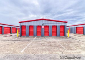 CubeSmart Self Storage - Pearland - 1919 E Broadway St