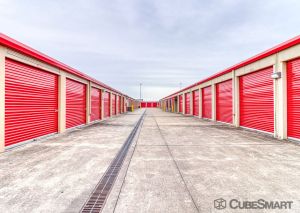 CubeSmart Self Storage - Pearland - 3045 Business Center Drive