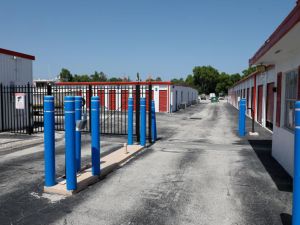 Storage Rentals of America - Hobe Sound - 8705 Southeast Federal Highway