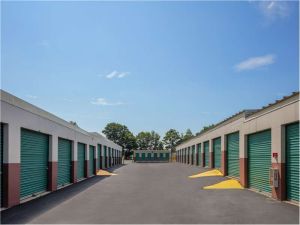 Extra Space Storage - 1155 - Manchester - Candia Rd