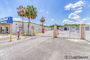 CubeSmart Self Storage - Lakeland - 3345 E Memorial Blvd