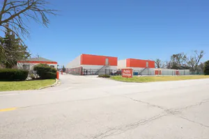 Public Storage - Darien - 1001 N Frontage Road