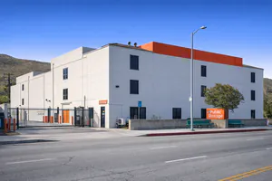 Public Storage - Sunland - 10400 Sunland Blvd