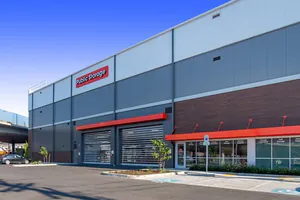 Public Storage - Portland - 2100 N Albina Ave