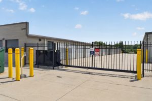 Storage Rentals of America - Des Moines - NW Prairie Ln
