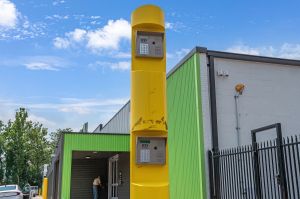 Extra Space Storage - 7759 - St Louis - 7737 Watson Rd