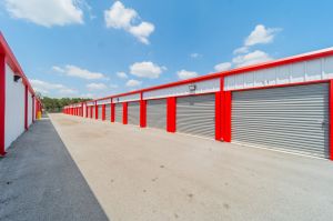 10 Federal Storage - US 281