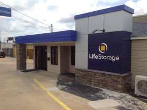 Life Storage - 3048 - Montgomery - Vaughn Plaza Road