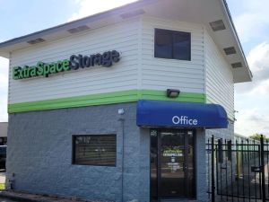 Extra Space Storage - 3292 - Friendswood - 2351 Rd