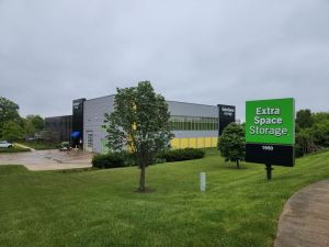 Extra Space Storage - 3463 - Naperville - Washington St