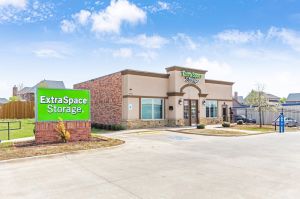 Extra Space Storage - 2216 - Edmond - NW 164th St