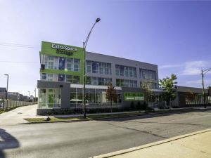 Extra Space Storage - 6319 - Chicago - 2850 N Ashland Ave