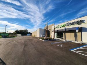 Extra Space Storage - 6131 - Sarasota - Fruitville Rd