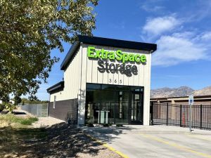 Extra Space Storage - 6447 - Providence - W 100 N