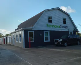Extra Space Storage - 6437 - Alvin - South Durant St