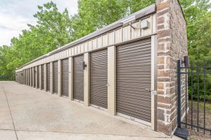 StorageMart - Laurel St