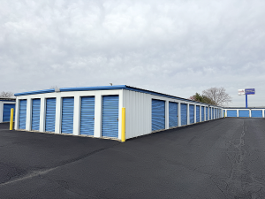 Storage Rentals of America - Oswego - Wiesbrook Rd.