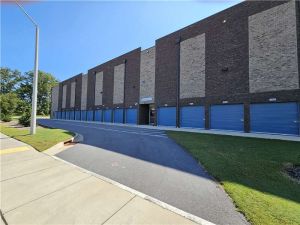 Extra Space Storage - 6570 - Wendell - Charthouse Dr
