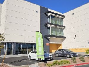 Extra Space Storage - 6626 - Las Vegas - 9560 W Flamingo Rd