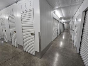 Extra Space Storage - 6698 - Beach Park - N Lewis Ave