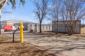10 Federal Storage - Smithfield Rd
