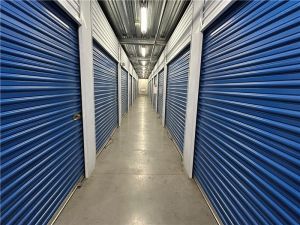 US Storage Centers - Carson - Avalon