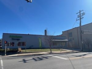 Extra Space Storage - 6587 - Newport - E 11th St