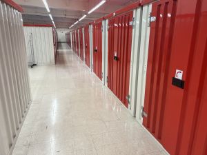 Prestige Storage - Muskegon East Apple Avenue