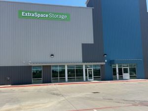Extra Space Storage - 6878 - Waco - S New Rd