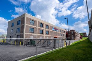 Devon Self Storage LLC - Devon Self Storage - 9196 - Union Blvd
