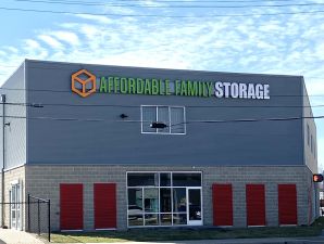 Affordable Family Storage-Hoyt
