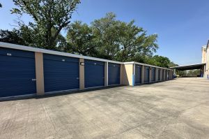 SmartStop Self Storage - Spring - 21836 Holzwarth Rd