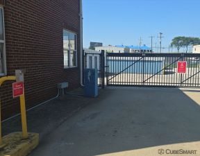 CubeSmart Self Storage - Industry Parkway
