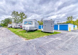 Devon Self Storage - 9288 - Lansing