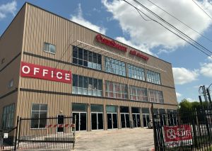 CubeSmart Self Storage - 6140 North Sam Houston Parkway West - TX