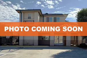Public Storage - Riverside - 18671 Van Buren Blvd