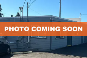 Public Storage - Portland - 3510 NE Columbia Blvd