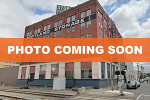 Public Storage - Portland - 109 SE Alder St