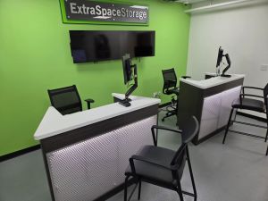 Extra Space Storage - 6730 - Knoxville - Dutch Valley Dr