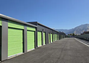 Extra Space Storage - 5187 - North Logan - 2014 N 200 W