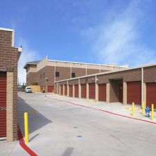 Advantage Storage - Lake Forest
